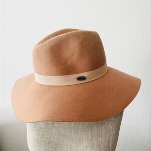 Wallaroo felt hat